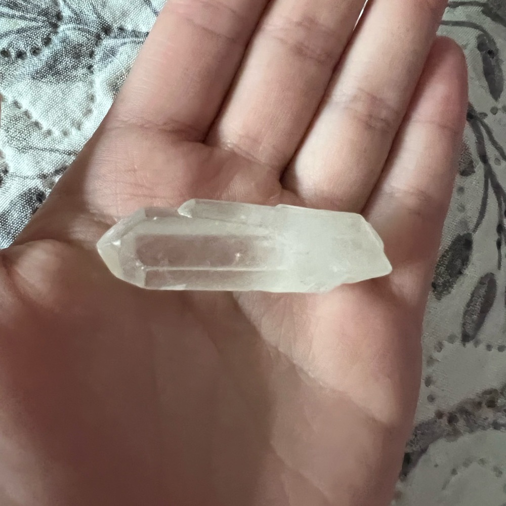 Clear quartz point